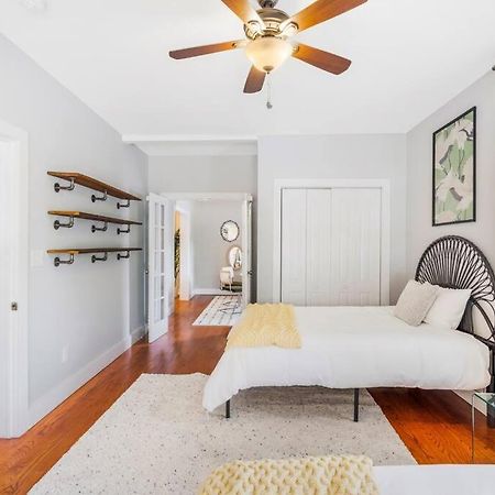 Bright + New - Fire Pit - Hammock - 3 Bd Villa Raleigh Bagian luar foto