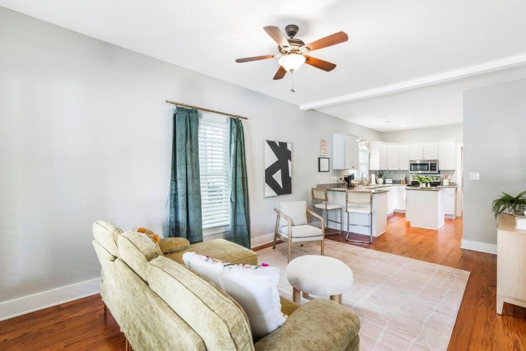Bright + New - Fire Pit - Hammock - 3 Bd Villa Raleigh Bagian luar foto
