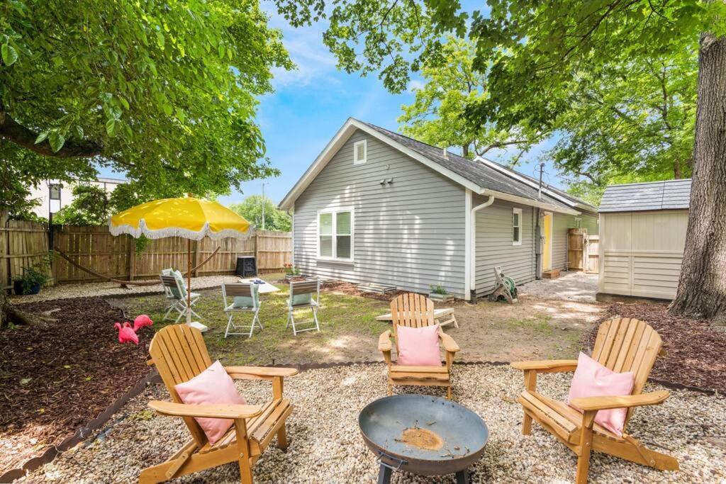 Bright + New - Fire Pit - Hammock - 3 Bd Villa Raleigh Bagian luar foto