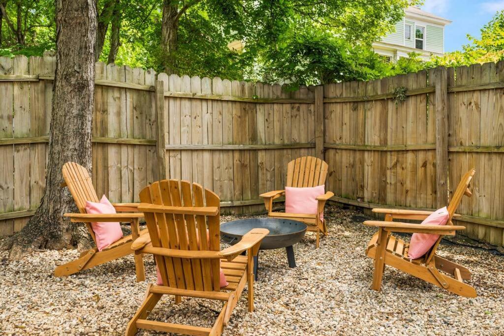 Bright + New - Fire Pit - Hammock - 3 Bd Villa Raleigh Bagian luar foto